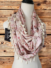 "Edithe" Infinity Wrap - vanilla tassels