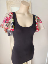 "Parrots in the Jungle" Cape Top