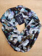 "Rue Saint-Antoine" Infinity Wrap