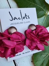 "French Petals" Earrings - Pink/Gold