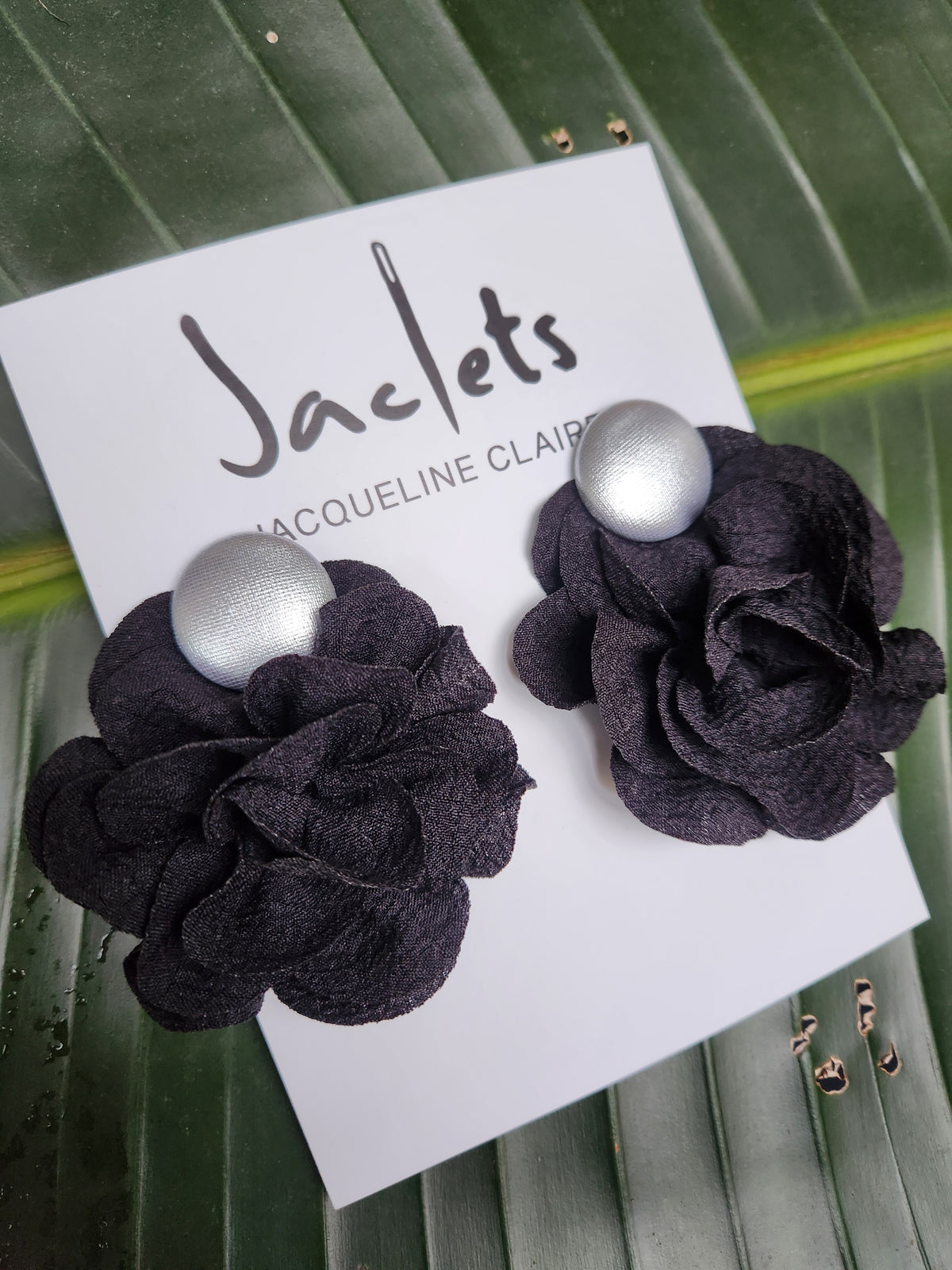 "Le Marais" Earrings - Black/Silver