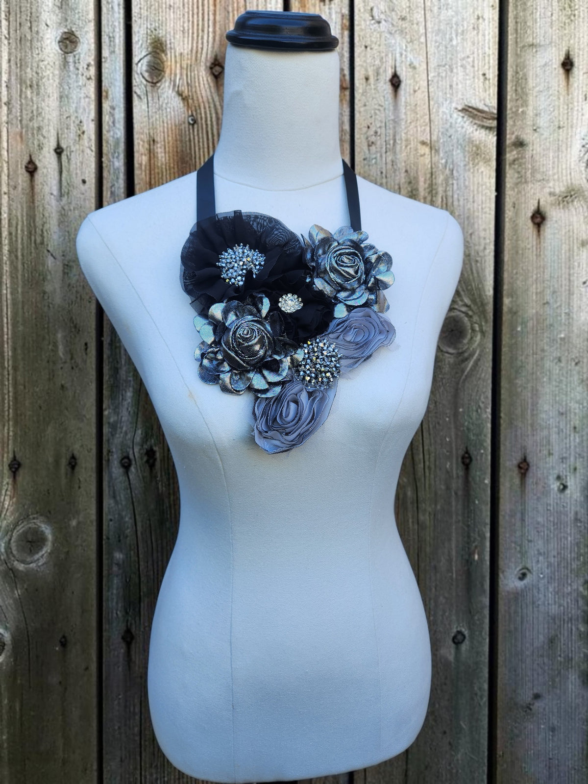 "Alaska's Night" Necklace