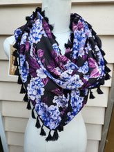 "Lady Hydrangea" Infinity Wrap