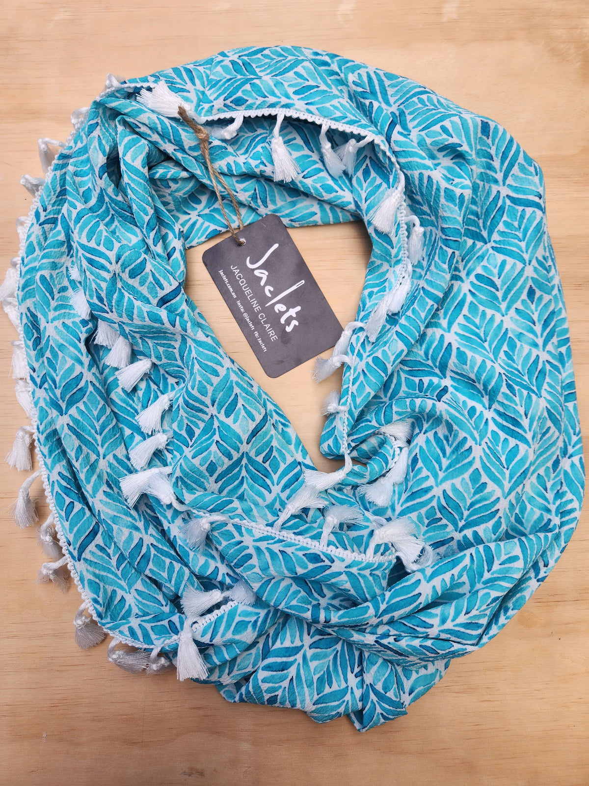 "Alida" Infinity Wrap