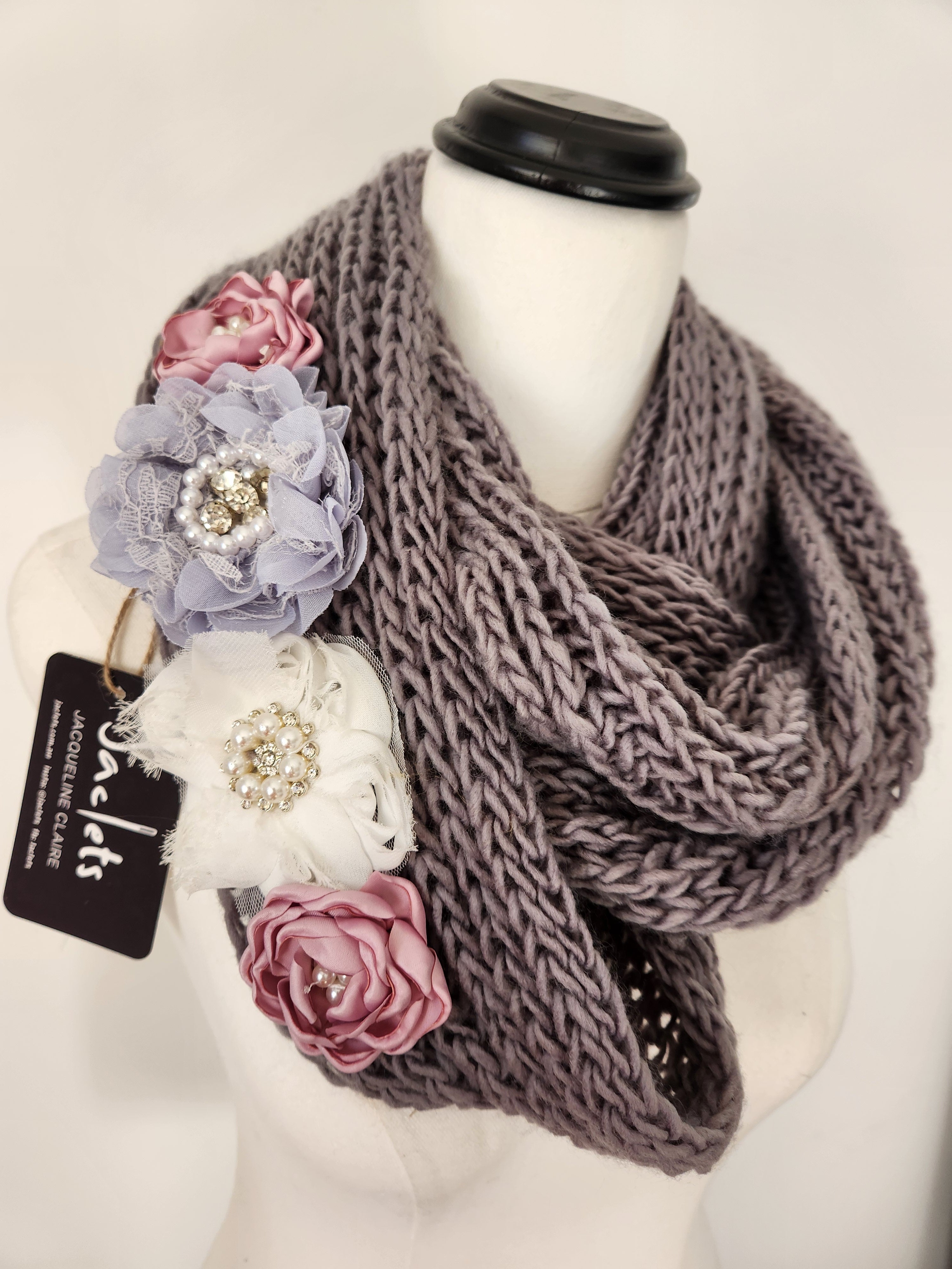 One of a kind: "Minnesota" Neckwarmer