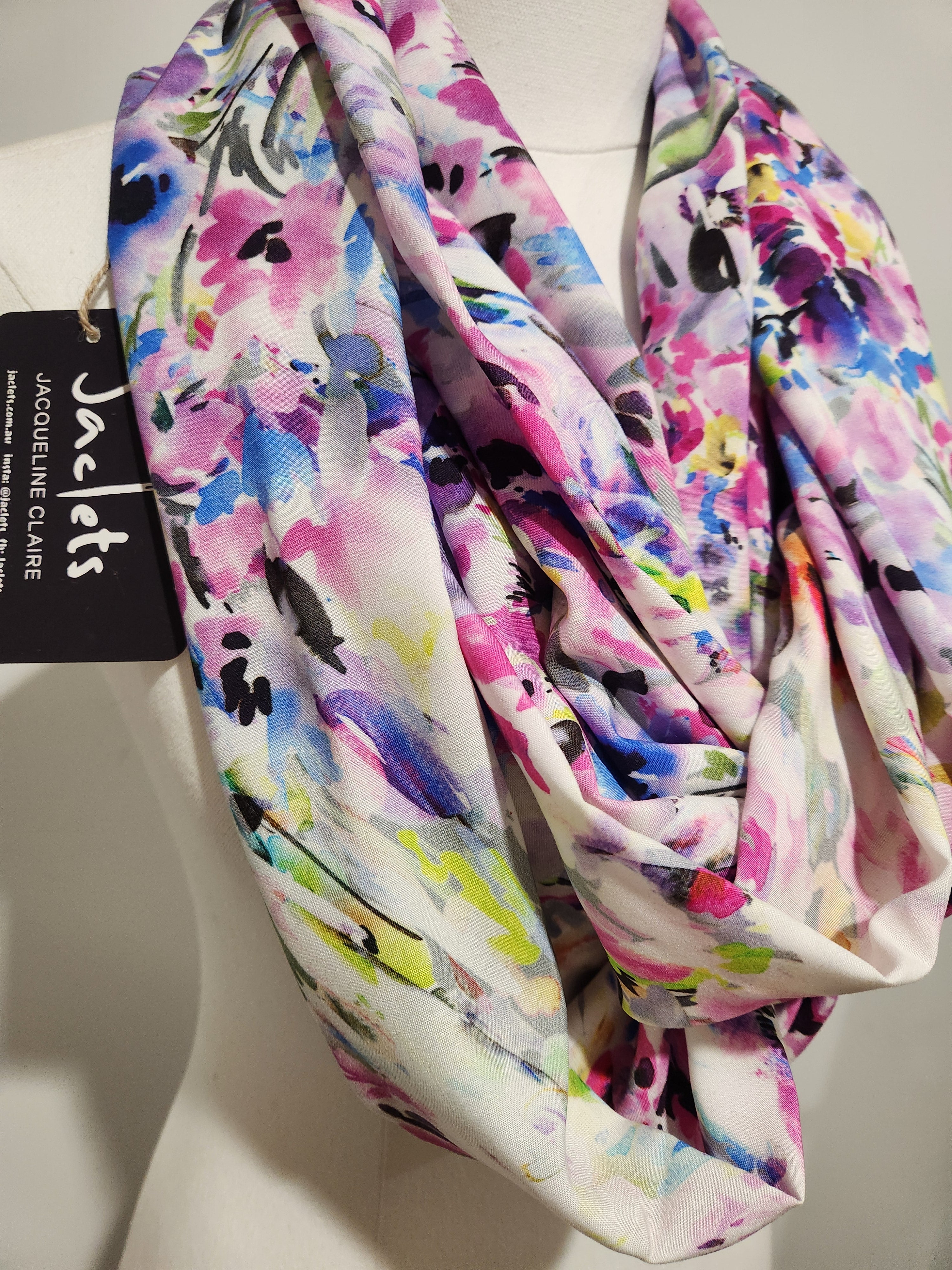 "Isla Olivia" Infinity Wrap - Plain no tassels