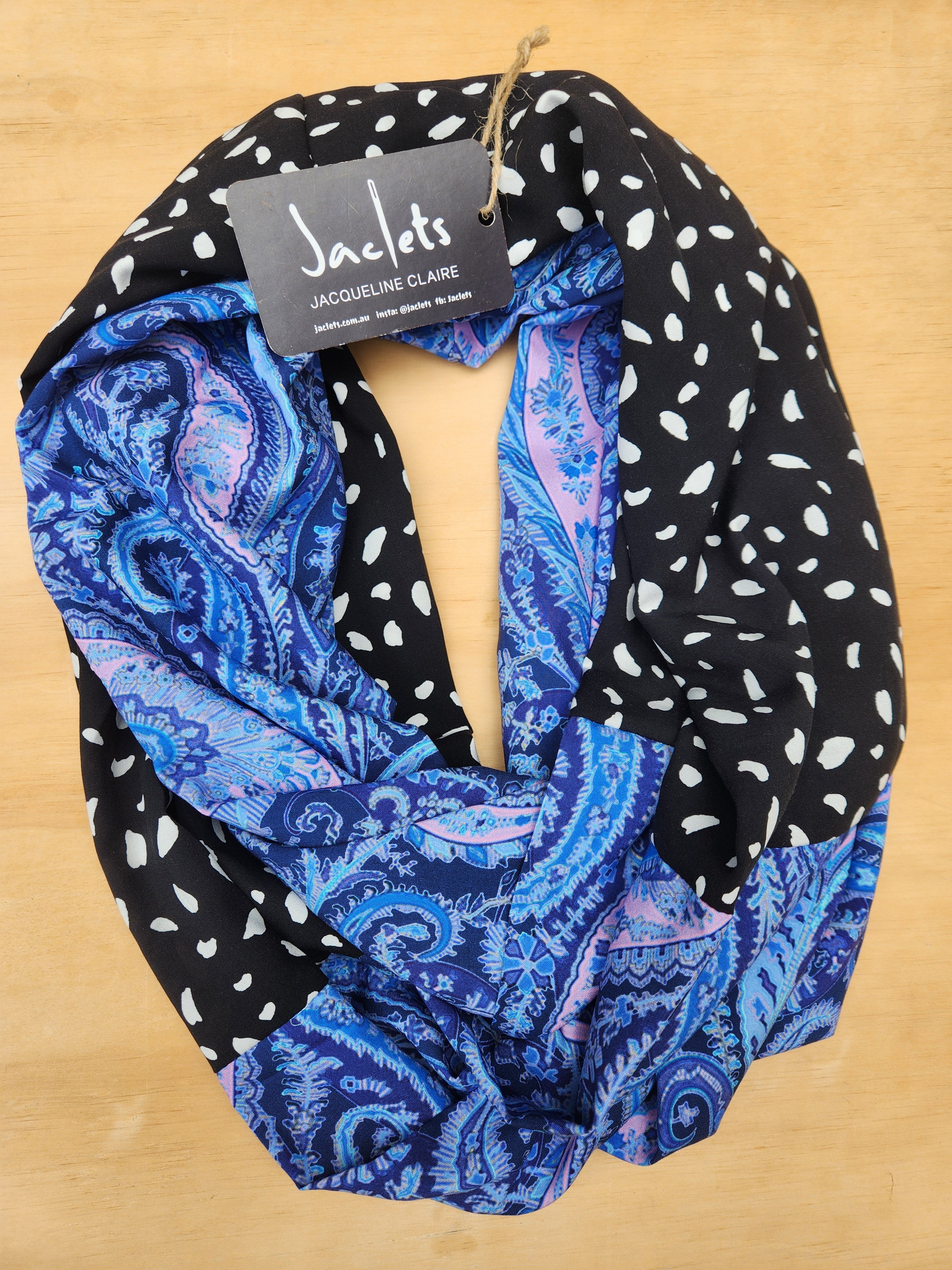 "Mahsa" Infinity Wrap