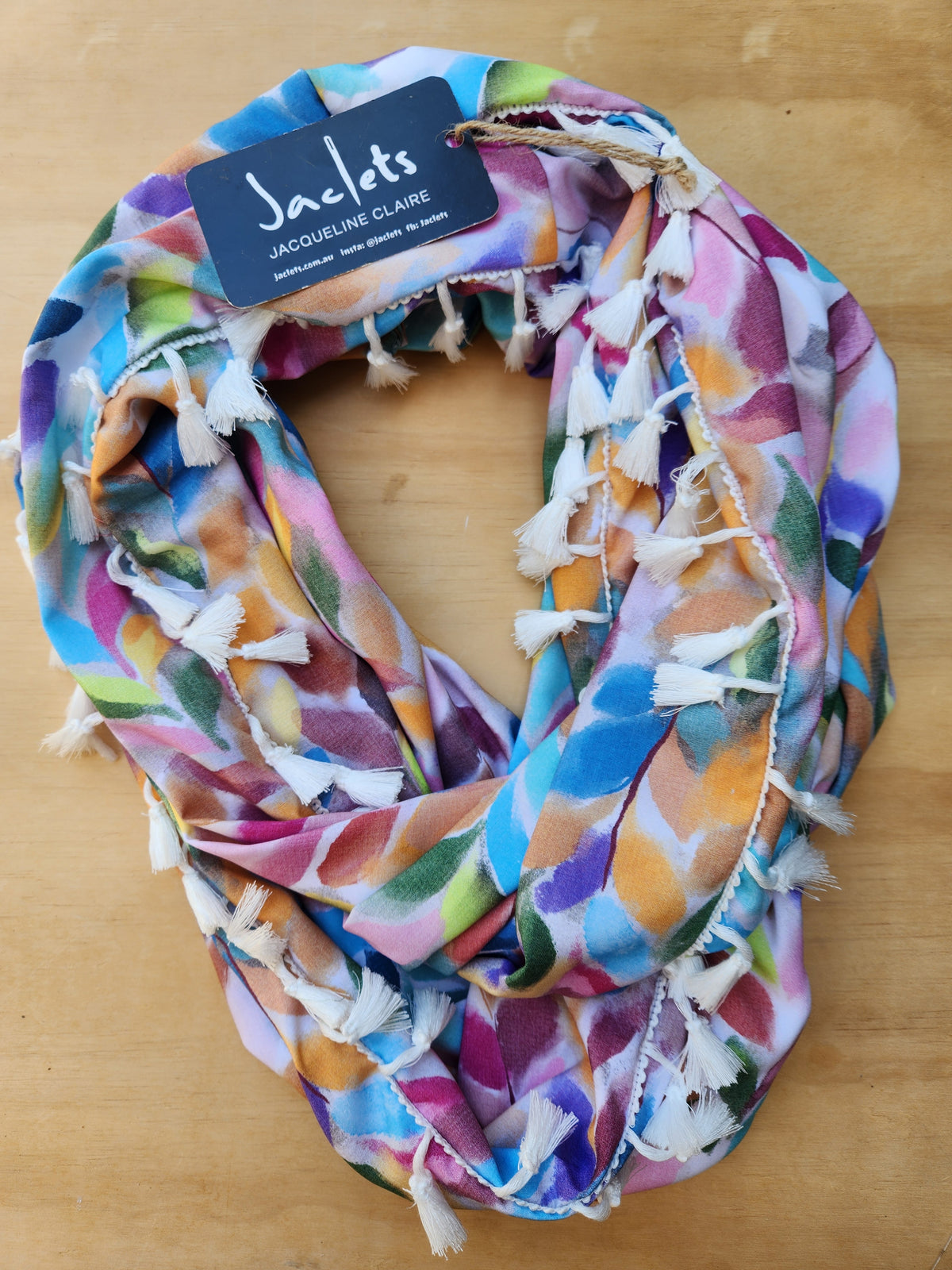 "Riad Alia" Infinity Wrap