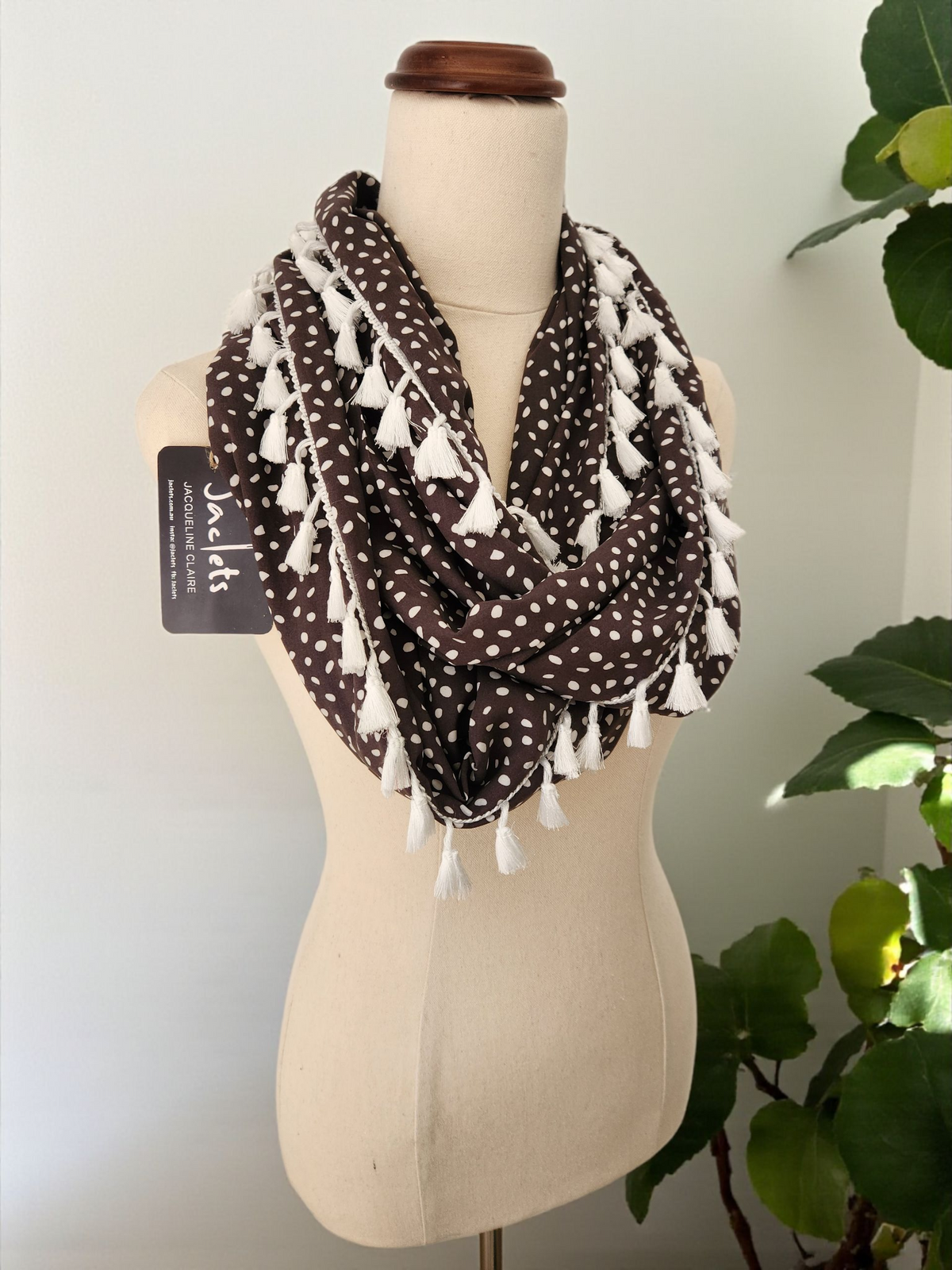 Cocoa + White Infinity Wrap