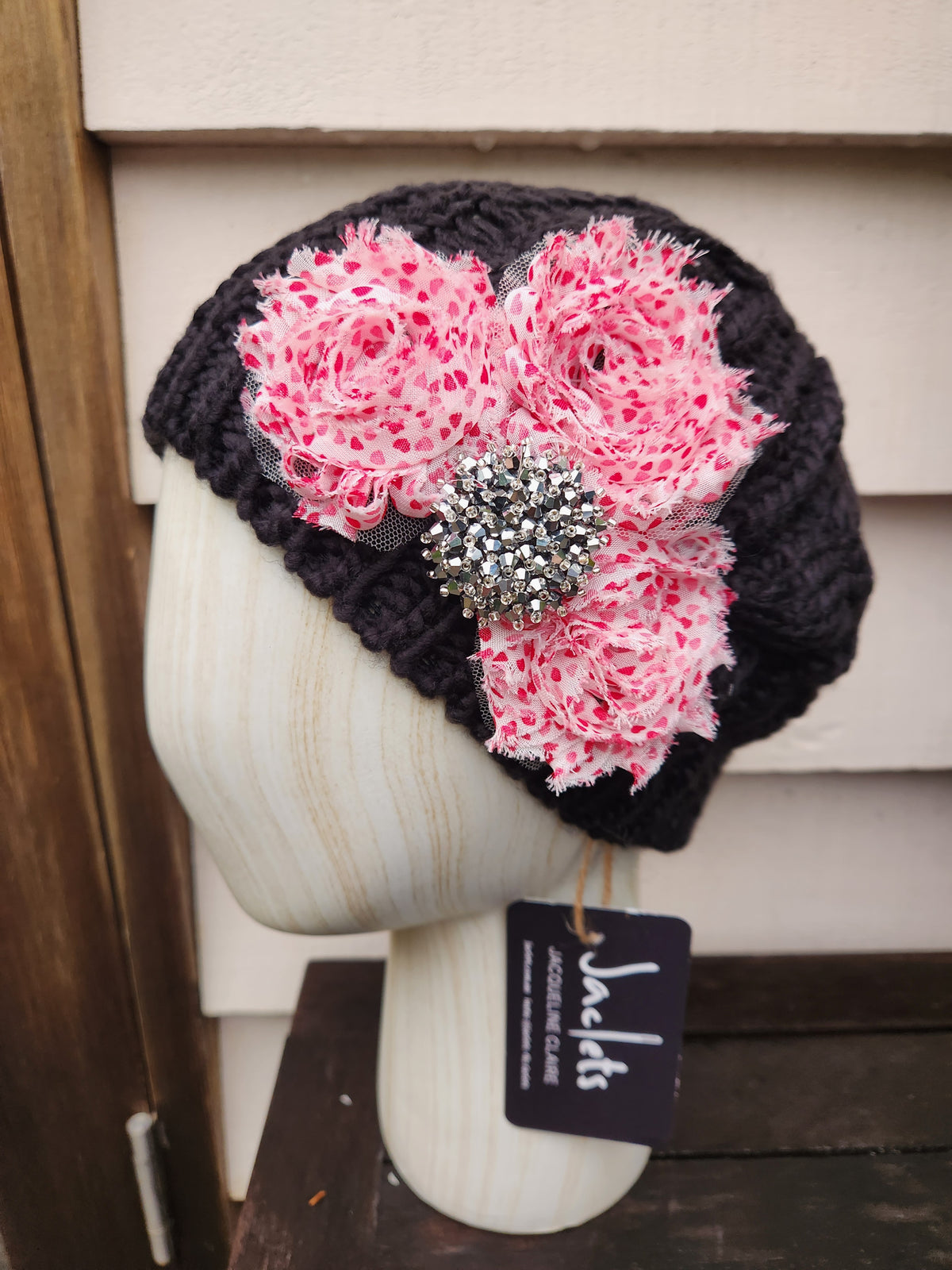 "Cupids Heart" Beanie - Black