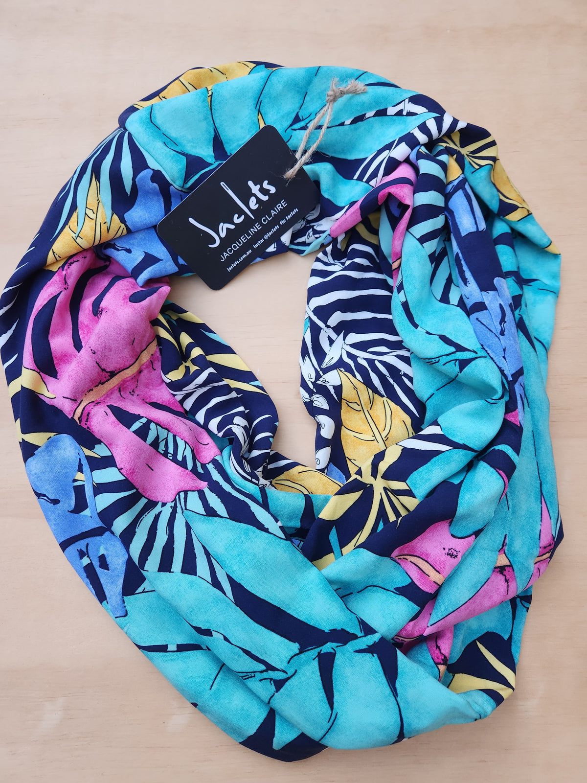 "Rio" Infinity Wrap