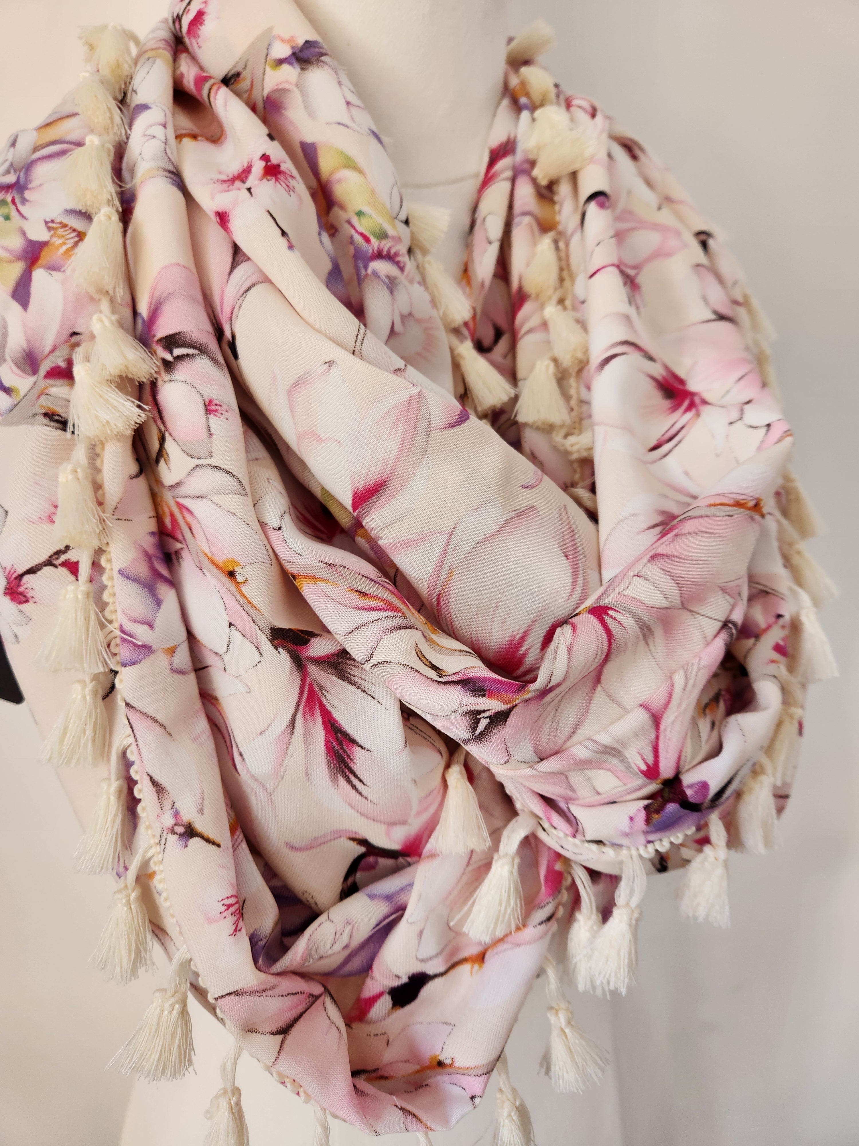 "Ambrosia" Infinity Wrap - Vanilla tassels