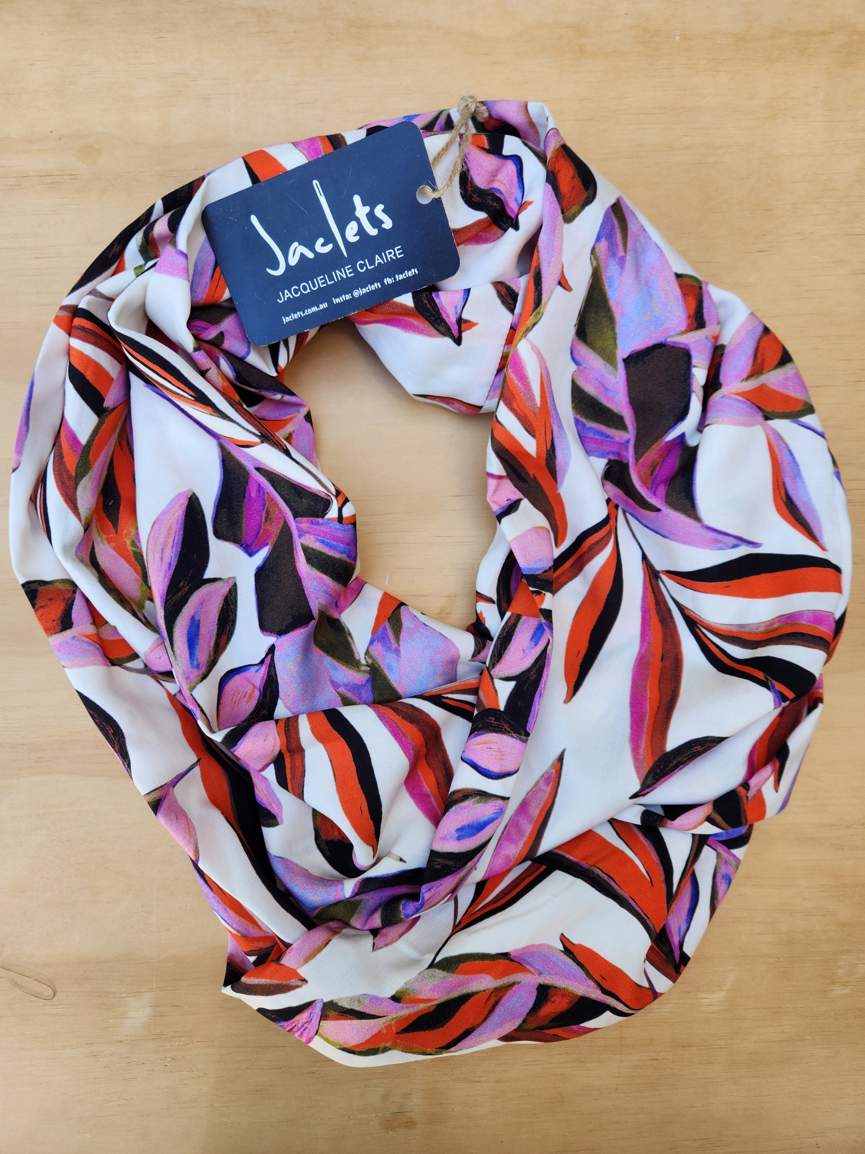 "Alisara" Infinity Wrap