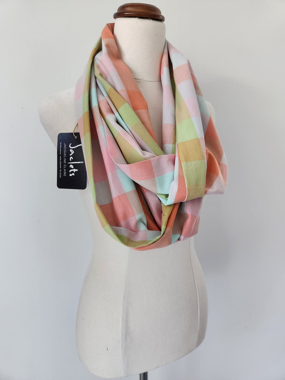 "Walkerston" Infinity Wrap