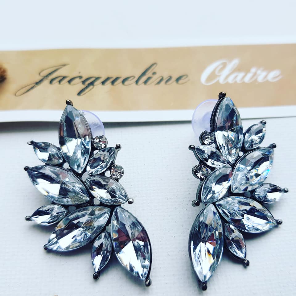 "Emirati" Stud Earrings - Clear